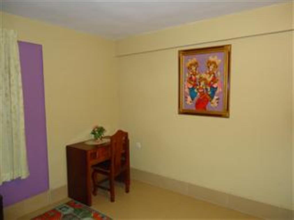 Spring Park Hotel Battambang Exteriör bild